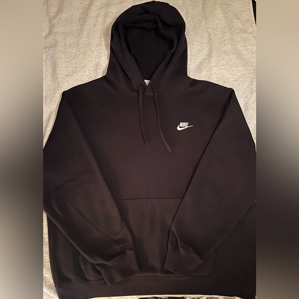 Men’s Nike Hooded Sweatshirt, Black, Size XL, Pre-Owned Excellent Used Condition